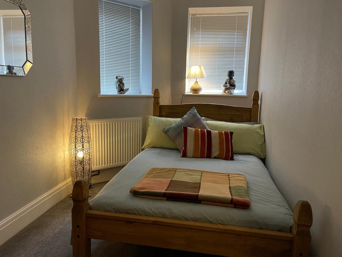 G&T Apartment Скарбъро Екстериор снимка